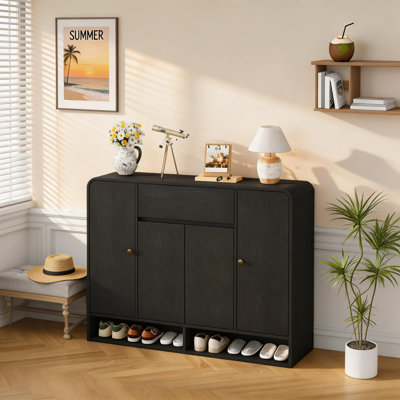 Armoire à chaussures de 47,2 po avec tablettes réglables, 4 portes et tablette inférieure, organisateur de hall d'entrée autoportant avec coin arrondi, armoire à chaussures étroite pour le couloir, le salon.