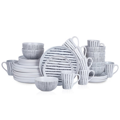 Lain Nova 32 Piece Dinnerware Set, Service for 8