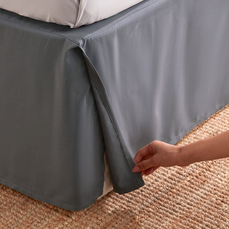 Full Size Gray Polyester Pleated Bed Skirt with 15-Inch Drop