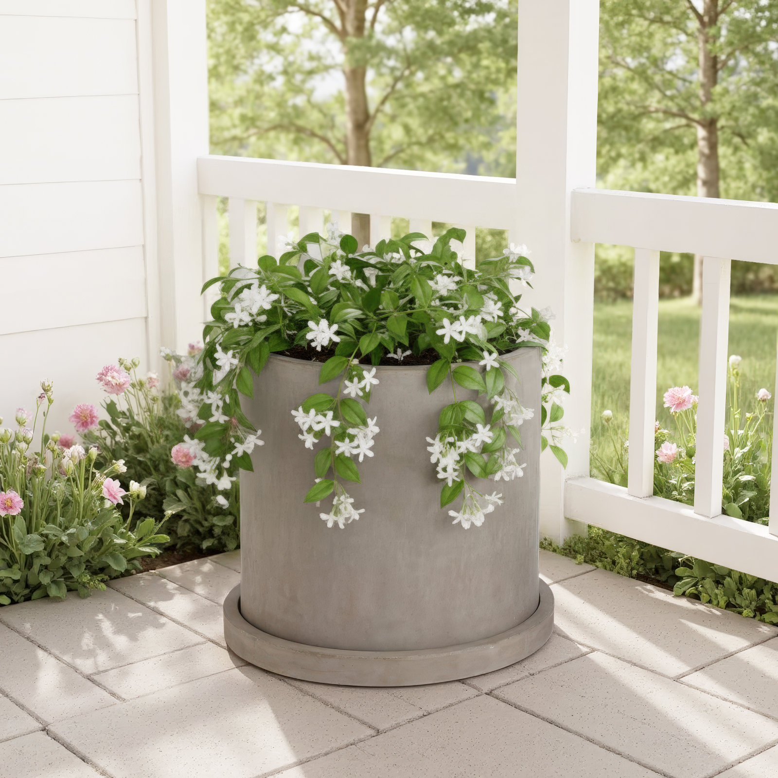 Lemont Pot Planter, 16.25" H x 18" W x 18" D