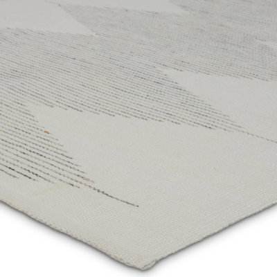 Wendy Jane Flatweave Chevron / Zig Zag Area Rug in Ivory/Gray