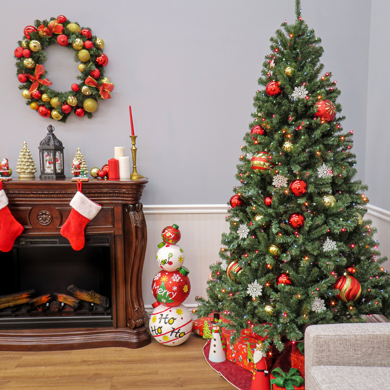 7.5' Pre-Lit Christmas Tree - The Holiday Aisle®