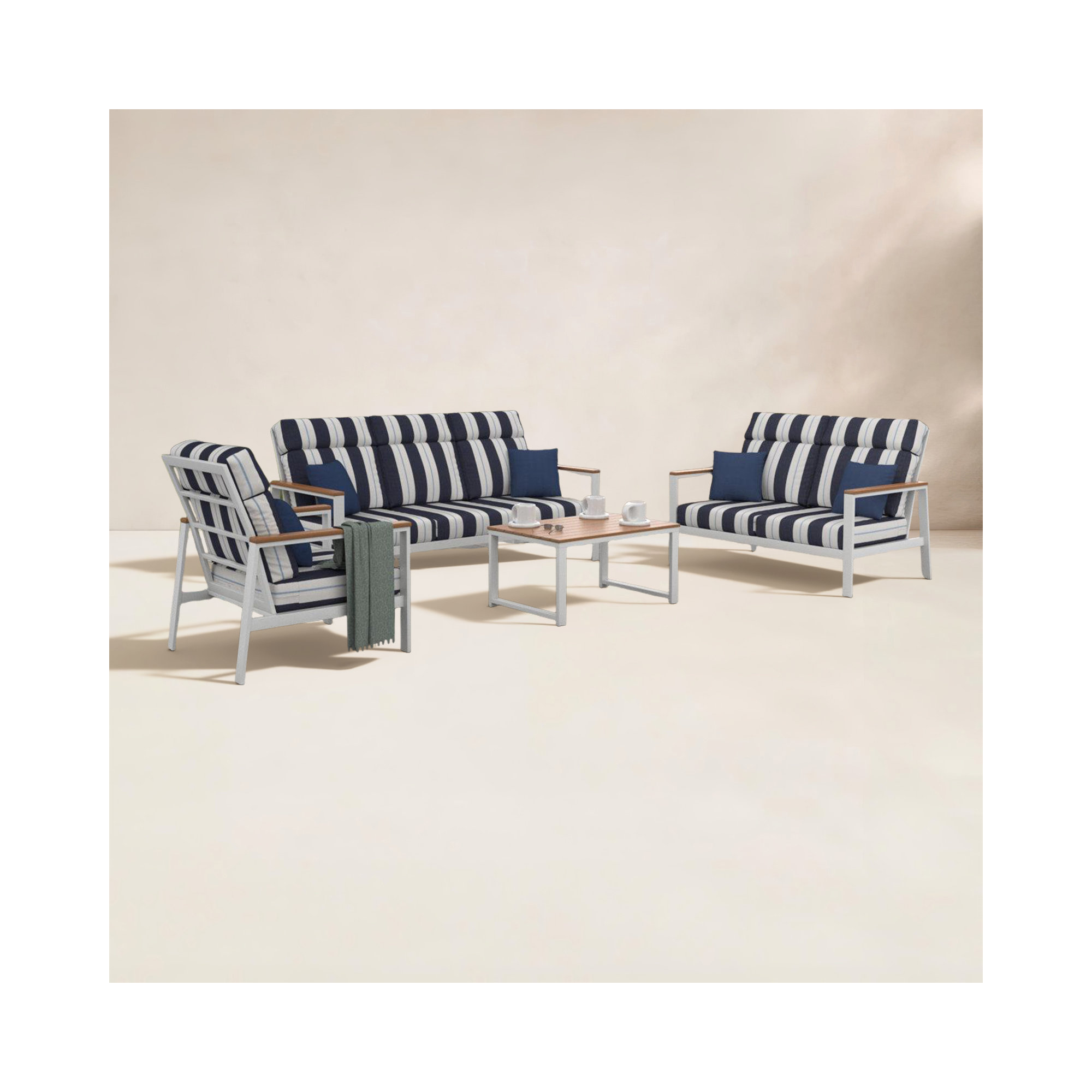 Townsend 4 Person Seating Group With Sunbrella Cushions