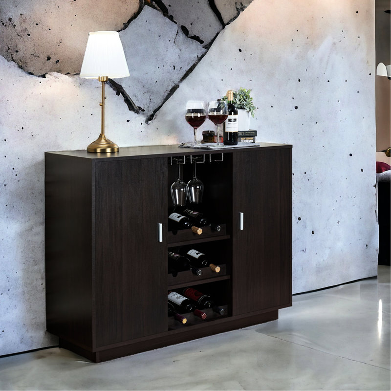 Armoire d'assemblage pratique pour organiser des articles de remise de service