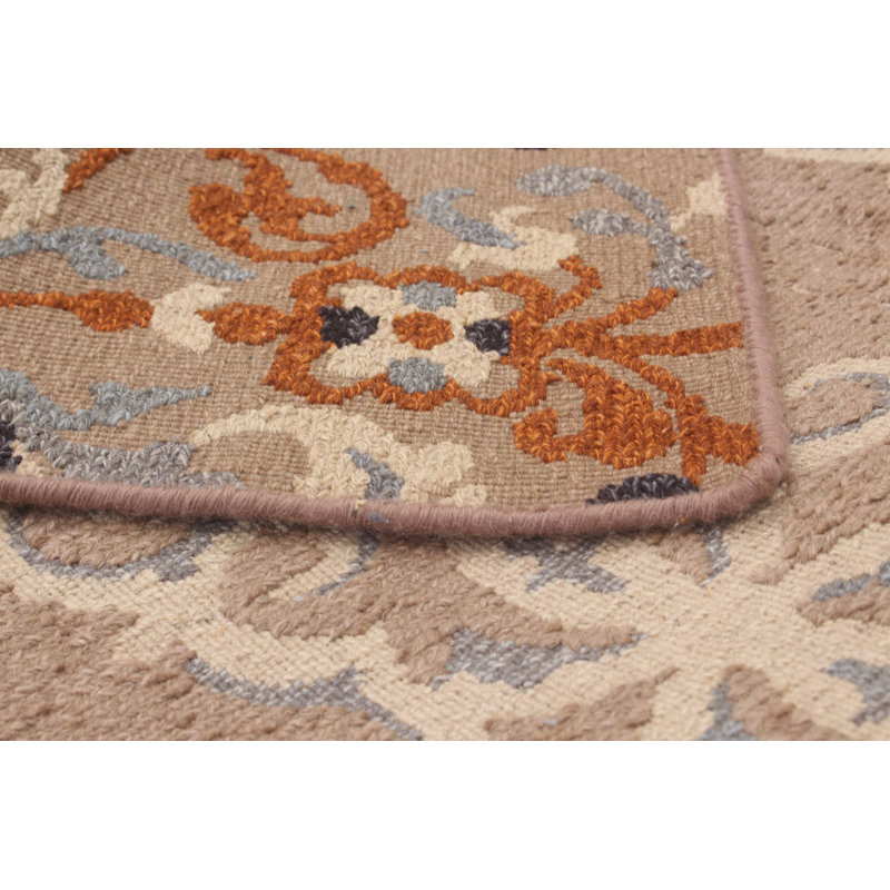 Tapis de zone brun clair en laine sumak handwoven à tissage plat Weyant, Rectangle 7 pi 9 po x 9 pi 9 po