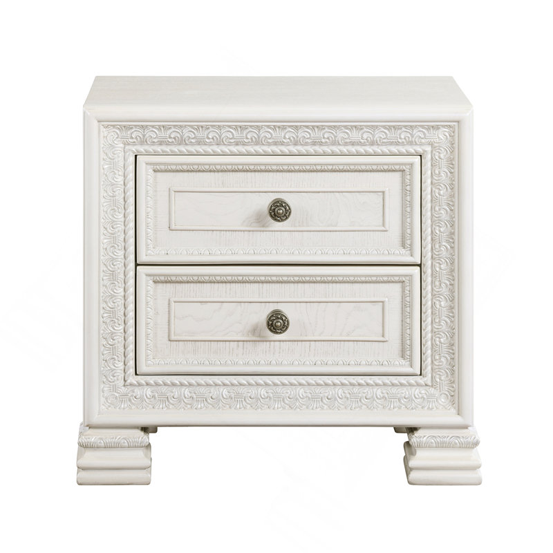 Classic Classic Luxury White
