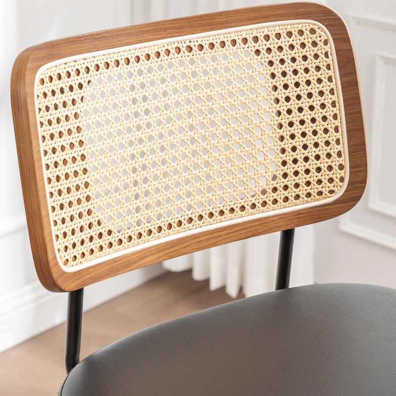 Tabouret de bar pivotant à dossier en canne avec siège en similicuir, Noir, Tabouret de comptoir (siège d'une hauteur de 26,3