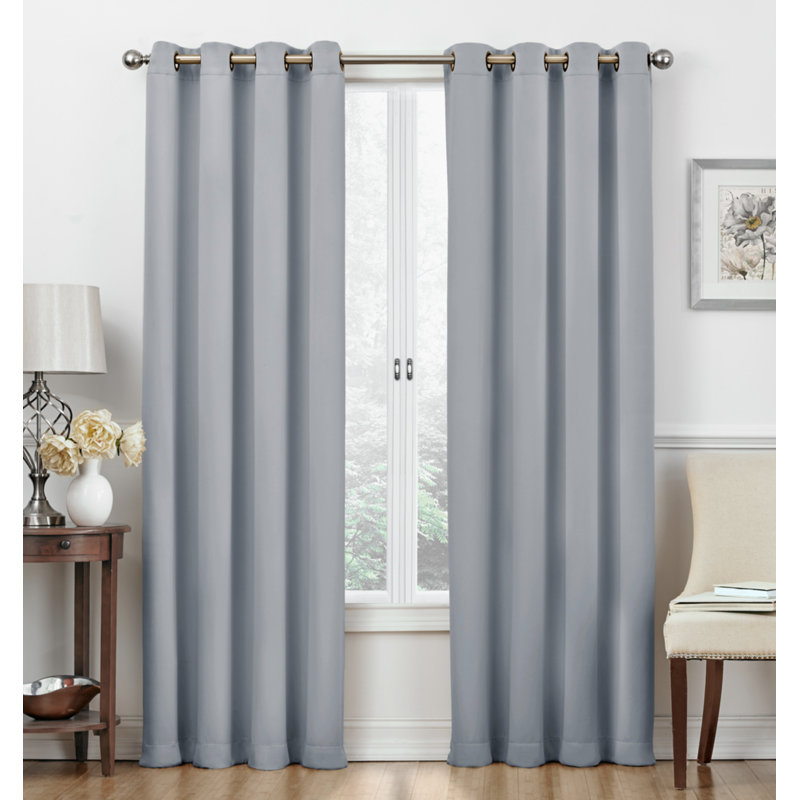 Paire de rideaux obscurcissant et isolant avec œillets Frohna, Bleu pâle