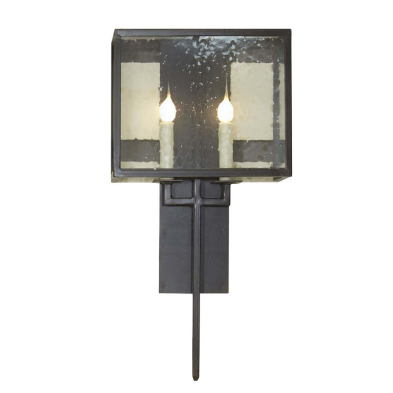 2 - Light Wallchiere