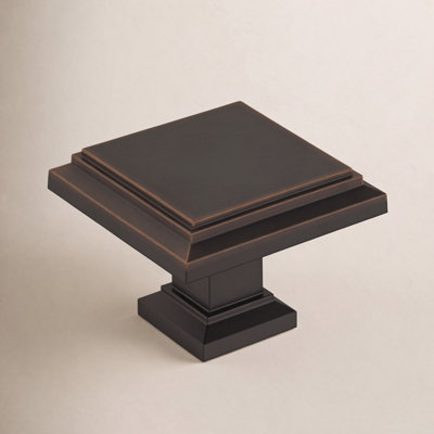 Appoint 1 1/4" Length Square Knob