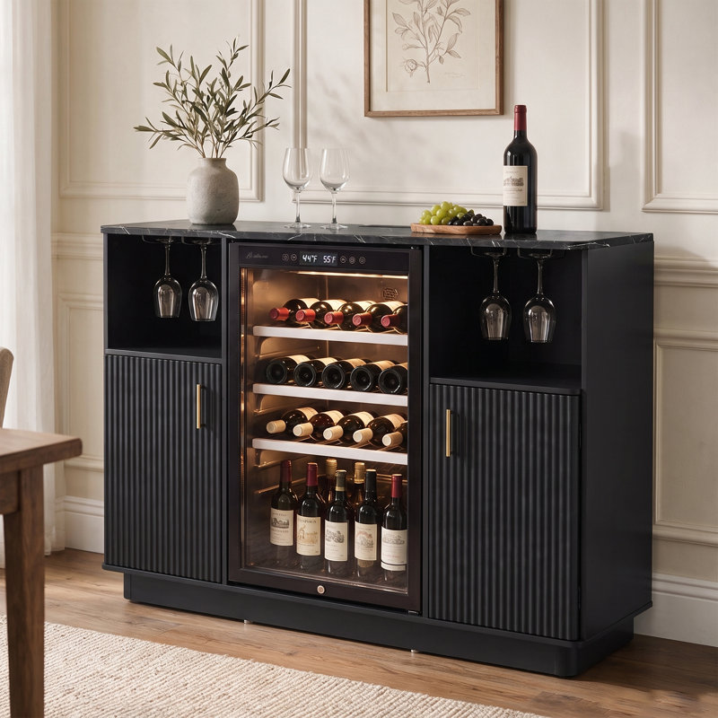 Meuble-bar de 53,5 pouces avec espace mini-réfrigérateur, meuble-bar à café avec station de recharge et tablettes ajustables