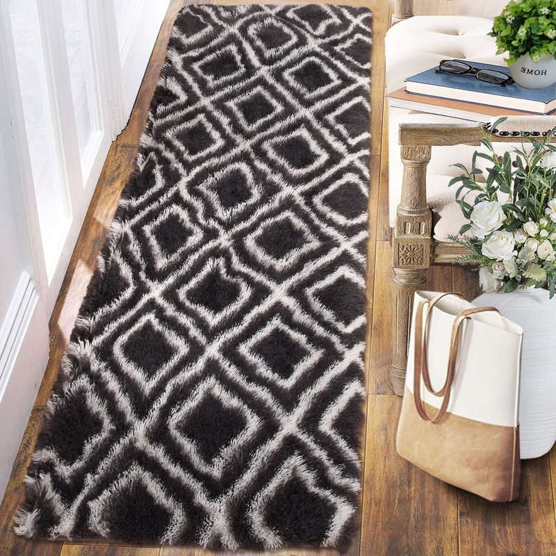 Xanthos Washable Geometric Indoor Rug, Rectangle 6' x 9'