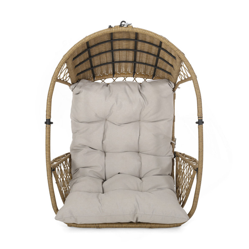 Chaise suspendue au Mali