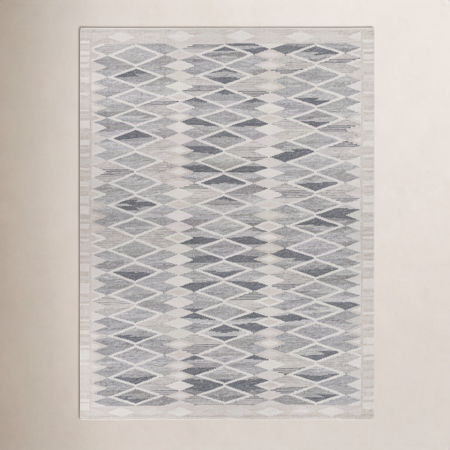 Gilson Hand-Woven Geometric Rug, Rectangle 2' x 3'