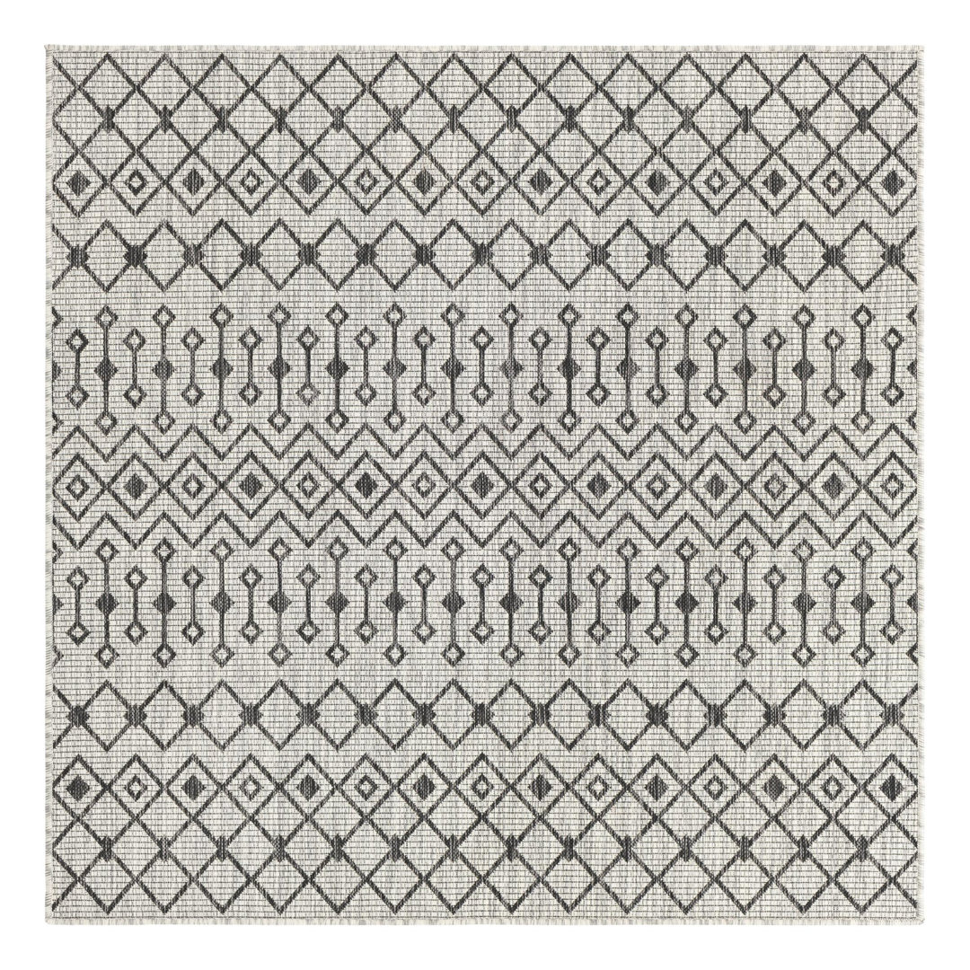 Jaylah Geometric Indoor / Outdoor Rug Gracie Oaks Rug