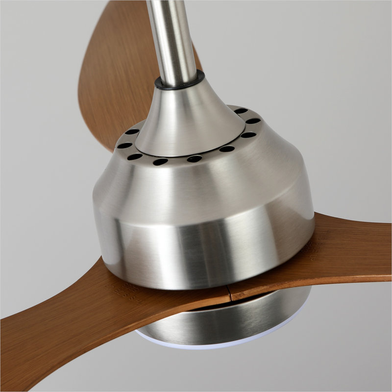 Ventilateur de plafond de 52 pouces avec éclairage à DEL intégré, moteur à courant continu à télécommande, 6 vitesses, pales en noyer, finition nickel satiné pour le salon ou la terrasse