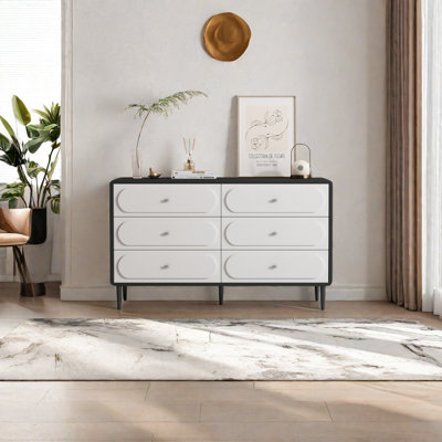 Cream Style Pine Entrance Cabinet Accent Chest
