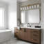 Applique murale moderne pour meuble-lavabo à 8 lumières de 52 pouces, finition dorée avec abat-jour en verre givré, convient pour l'éclairage de salle de bain ou de couloir (ampoules non incluses)-160777458-160777471