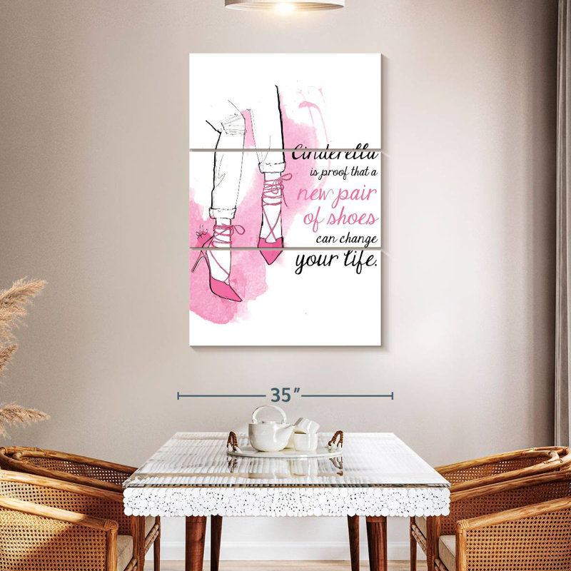 Chaussures Cendrillon, H 50 po x l 32 po