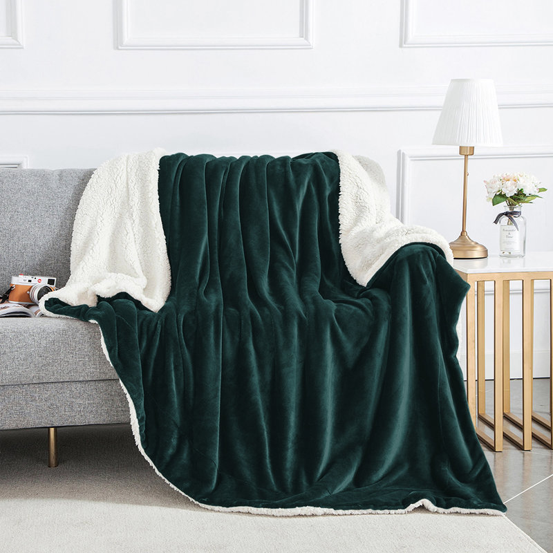 Super Soft Sherpa Fleece Blanket – Reversible Cozy Throw, 240 GSM, Emerald, 200 cm x 150 cm