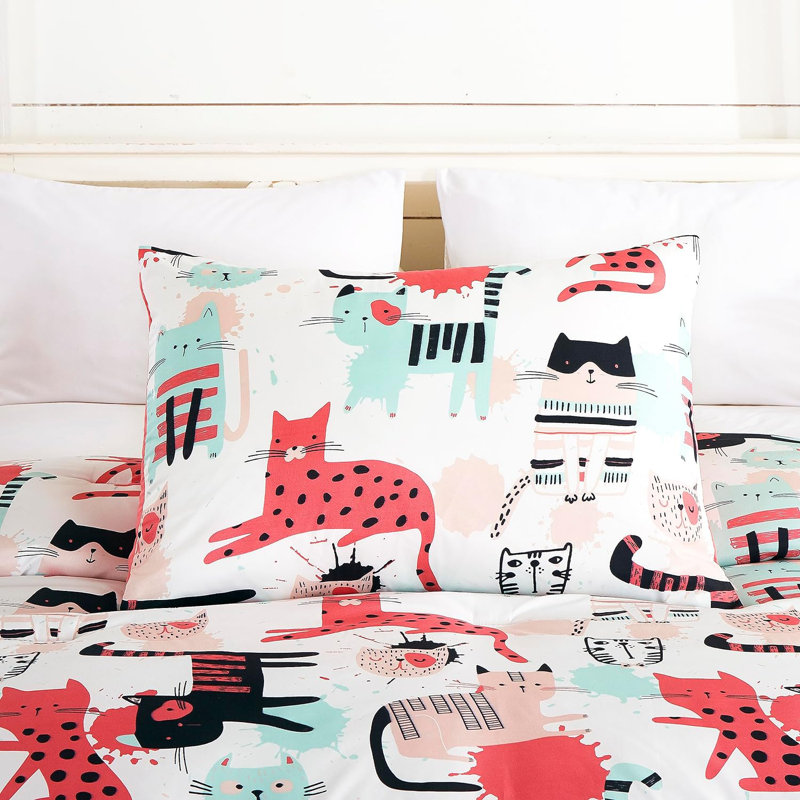 Whimsical Cartoon Cats Full/Queen Microfiber Comforter Set
