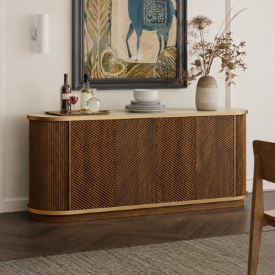 Armoire de rangement à quatre portes en noyer avec fentes et garniture dorée avec plateau en faux marbre crème pour le salon et la salle à manger