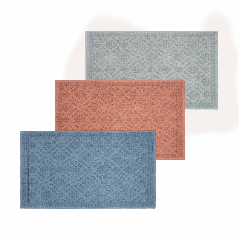 Martex Bath Rug, Geo Gray