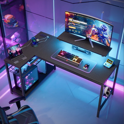 Bureau d'ordinateur en L de 52 po avec prise de courant Nedyo, bureau de jeu à DEL avec tablettes