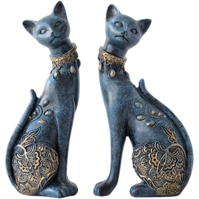 Cat statue