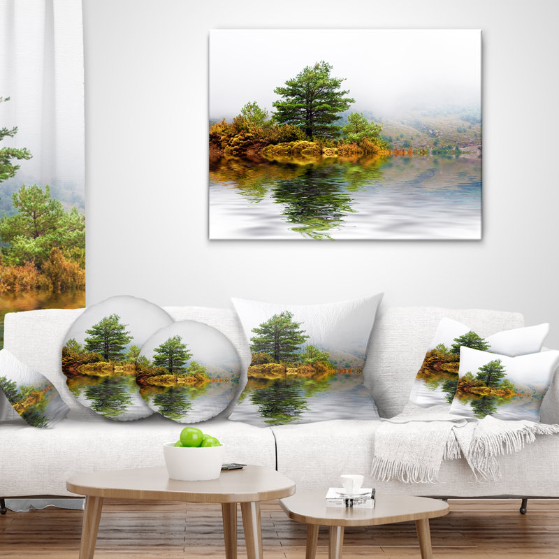 Coussin décoratif paysage avec pin, H 16 po x l 16 po