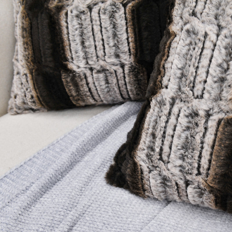 Housses de coussin en fausse fourrure, Niger, 14 po x 26 po