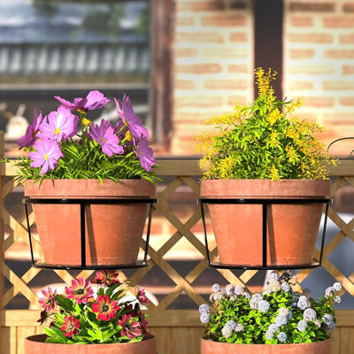 Ensemble de 2 paniers à fleurs suspendus avec support à fleurs et porte-pots à fleurs Balconnières en fer Clôture en pot en métal sur pied