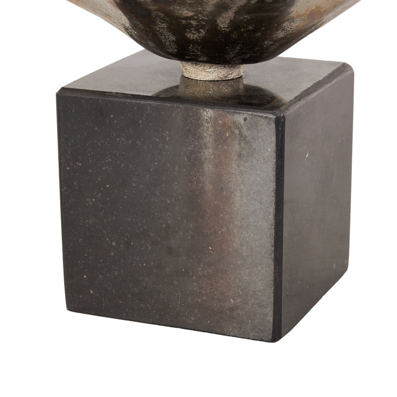 Bol décoratif floral en métal et aluminium avec base en marbre noir Cole and Gray