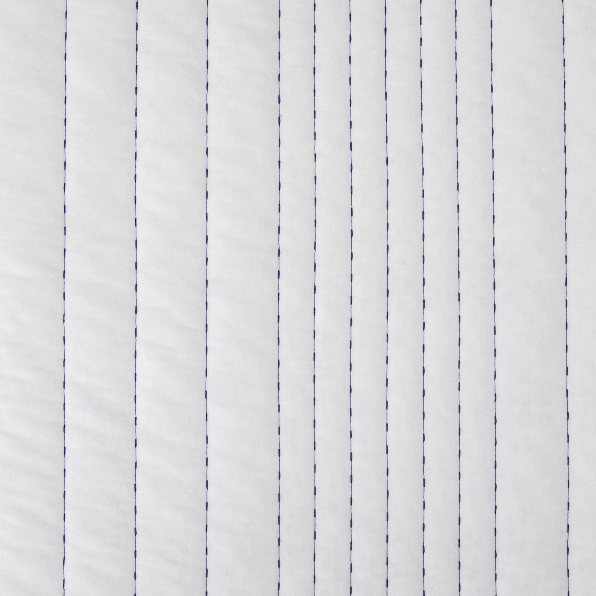 Indigo Staccato Blue White Ocean Ripple Waves Print Classic Western Reversible Quilt Set, Queen Quilt + 2 Standard Shams