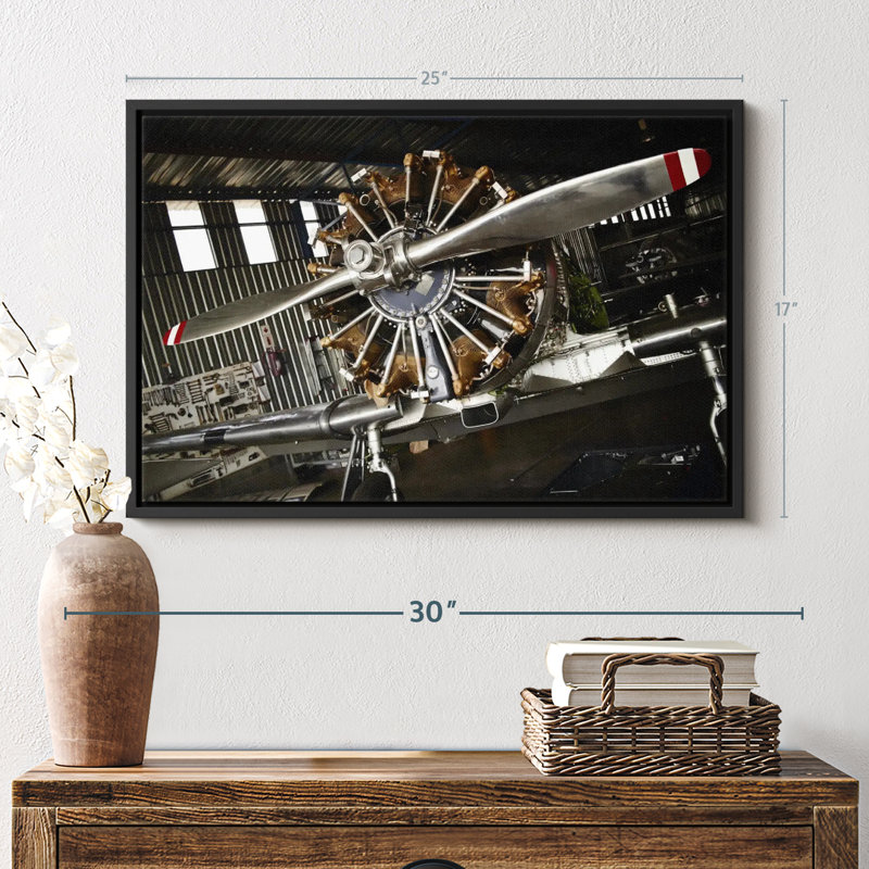 "Art mural hélice d'avion de guerre", H 17 po x l 25 po