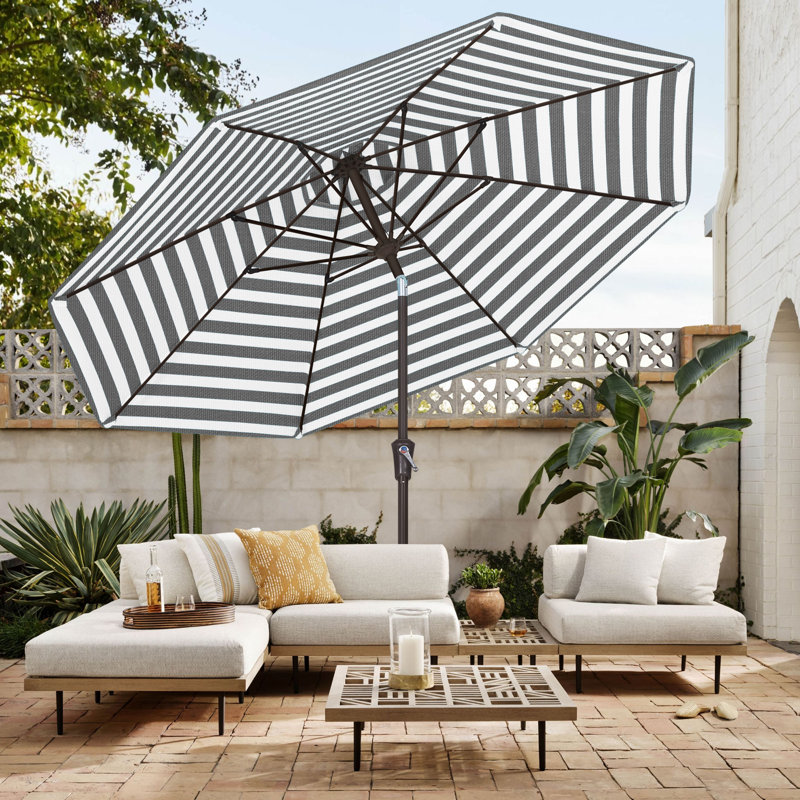 Parasol de marché en oléfine de 2,74 m (9 pi) avec inclinaison et levage à manivelle, Rayures Sterling