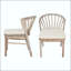 Chaise de salle à manger en bois d'acacia avec coussin crème et dossier de style Windsor-130116618