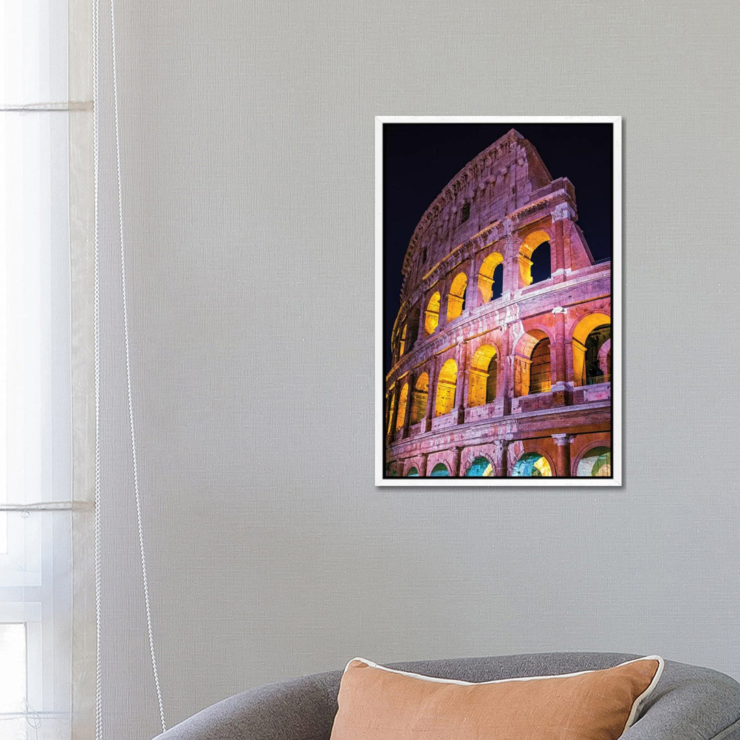 Colosseum Wall von Susanne Kremer - Galerie-umwickelte Leinwand Giclée