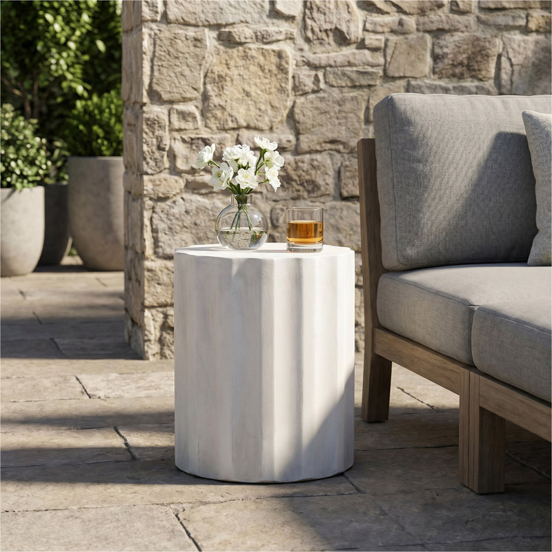 Table d'appoint d'extérieur en béton léger