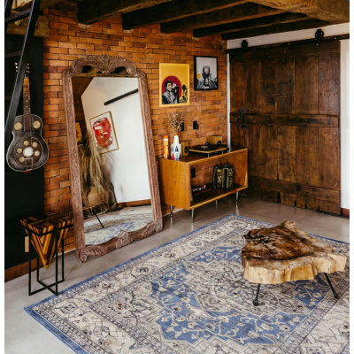 Bentancourt Persian Medallion Blue/Beige Area Rug