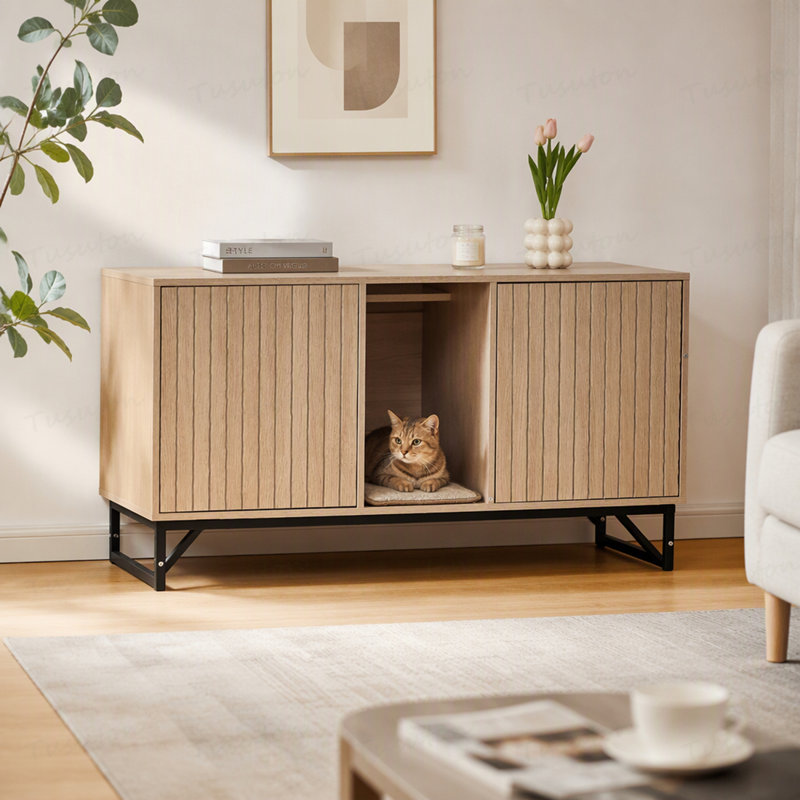 Maison de chat moderne en bois avec tapis à gratter
