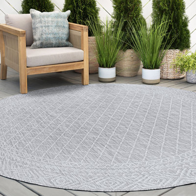 Hassinger Indoor / Outdoor Rug
