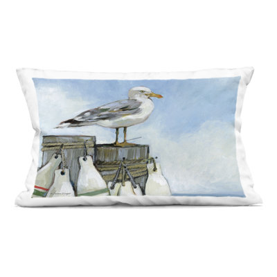 Mouette sur le quai avec bouée, coussin décoratif imprimé par Susan Winget