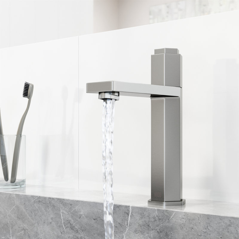 Robinet pour salle de bain à poignée simple Nova, Nickel brossé