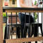 Abri de jardin pour barbecue en bois de cèdre avec toit en acier galvanisé à toit rigide et dessus de bar 8 pi x 5 pi Backyard Discovery Saxony