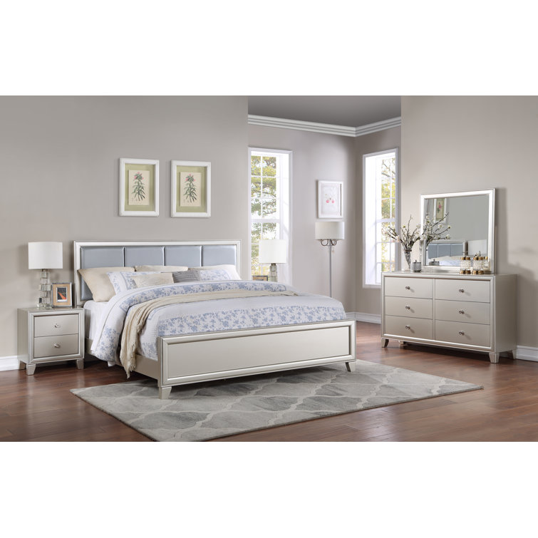 Upholstered Standard 5 Piece Bedroom Set