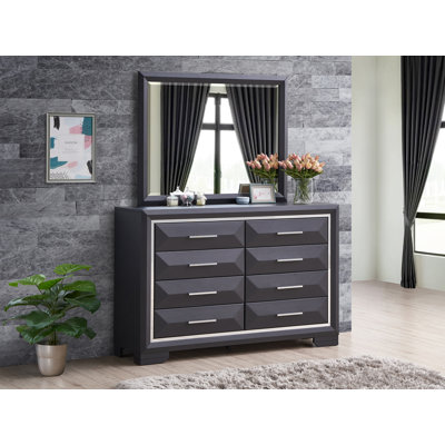 59'' W 8 - Drawer Dresser