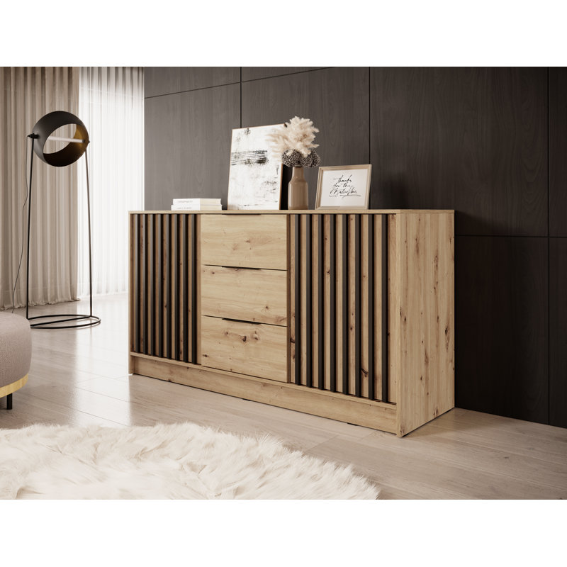 Ivyanna 155cm Sideboard, Brown