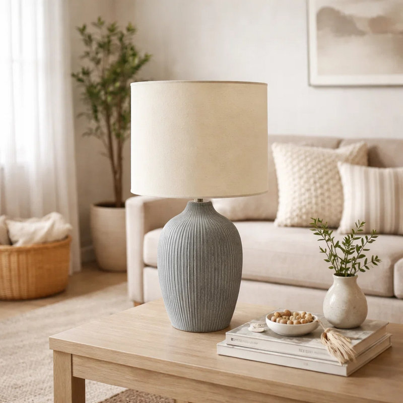 Lampe de table Fera, base en céramique grise, abat-jour tambour en lin ivoire, 18 po, Gris