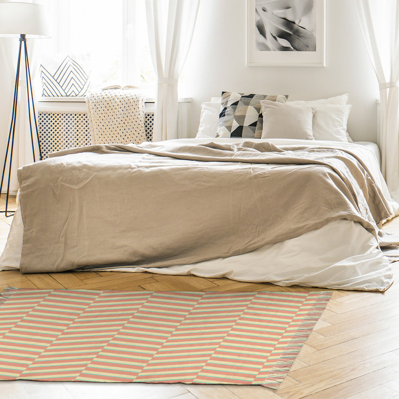Tapis orange à rayures fracturées, Non